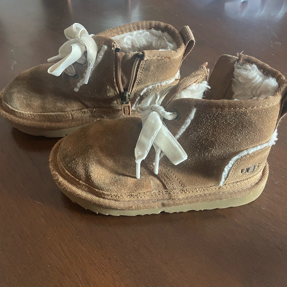 Ugh Boots Toddler Fur Lined Size 11 Chestnut Brown